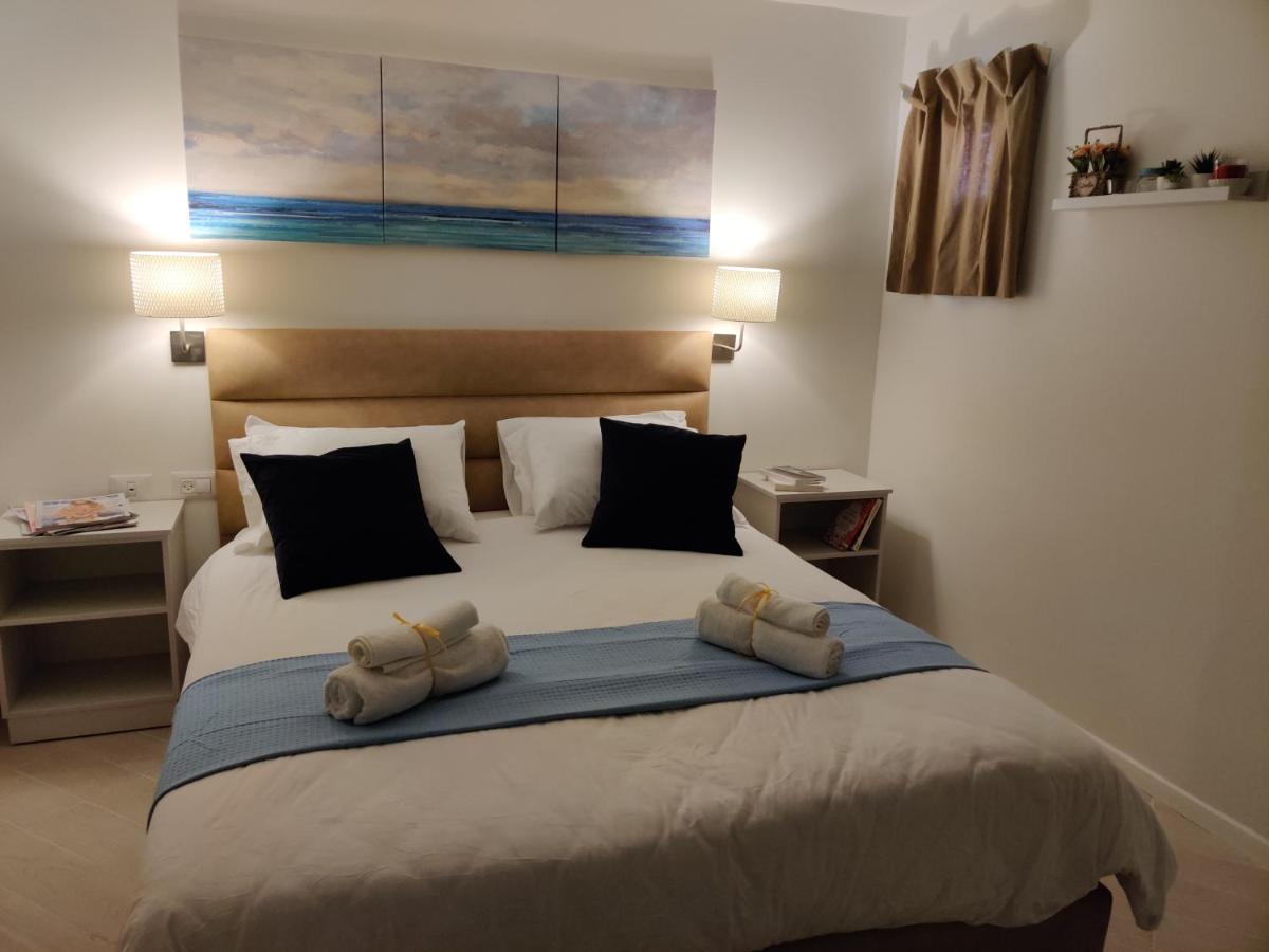 Migdal Luxury Suites Netanya J29 Eksteriør billede